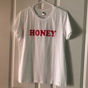 🛑Sold🛑 Women’s White Graphic “Honey” Tee